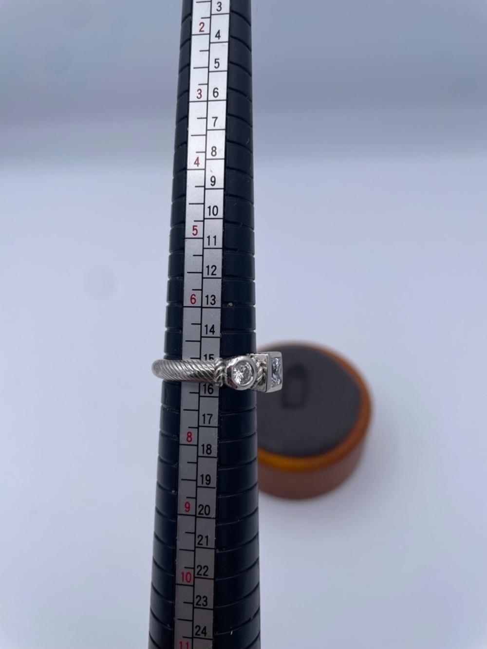 Judith Ripka Sterling Silver 925 CZ Three Stone Ring Princess Cut Center Size 7 - Picture 5 of 6